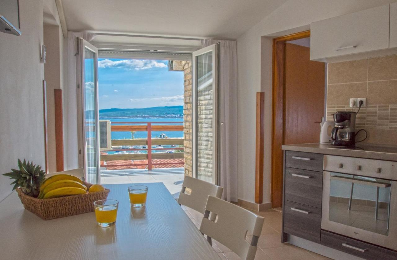 Apartments Sabina - 100M From Sea Crikvenica Exteriör bild